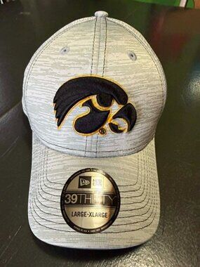 BRAND NEW New Era 39Thirty Iowa Hawkeyes Hat